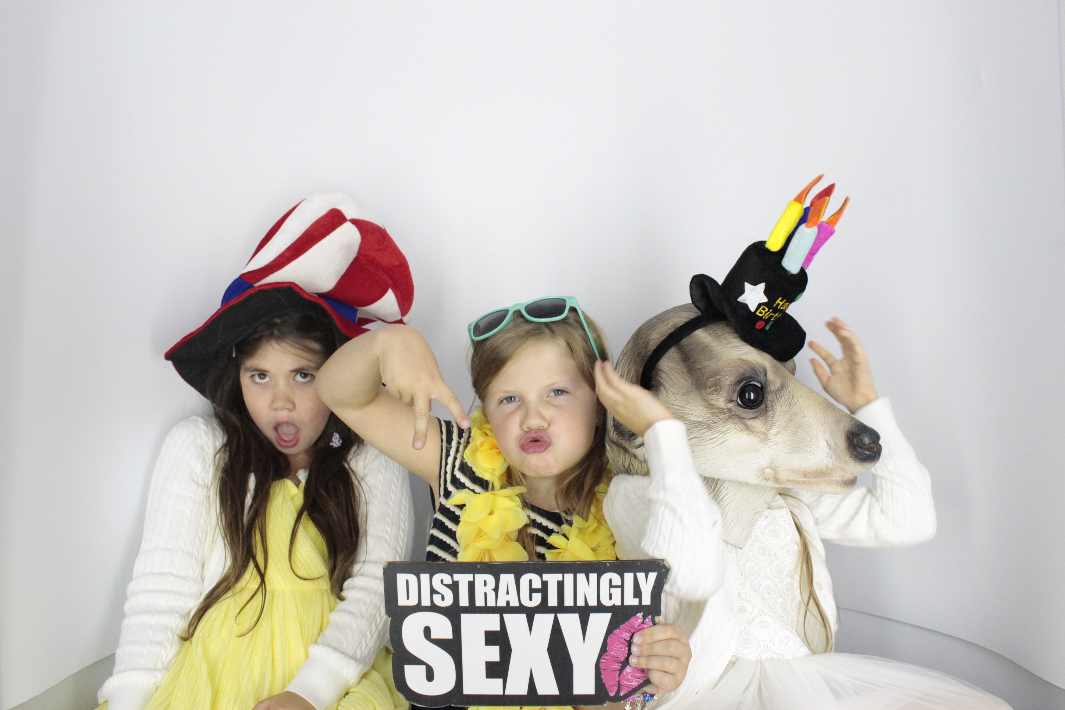 Nadine 40th Birthday  | View more photos from the event at gallery.myphotoboothexperience.co.uk/u/MyPhotoBoothExperienceLtd/Nadine-40th-Birthday